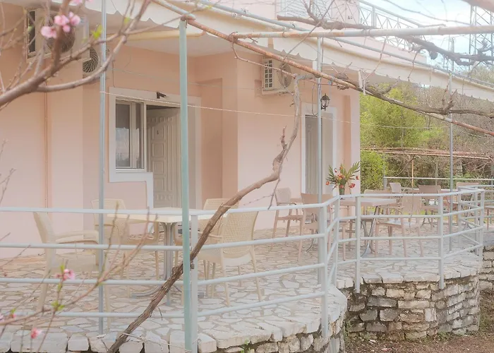 Apartment Rusha Family Qeparo