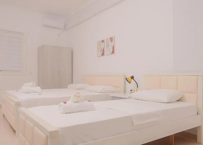 Apartment Rusha Family Qeparo