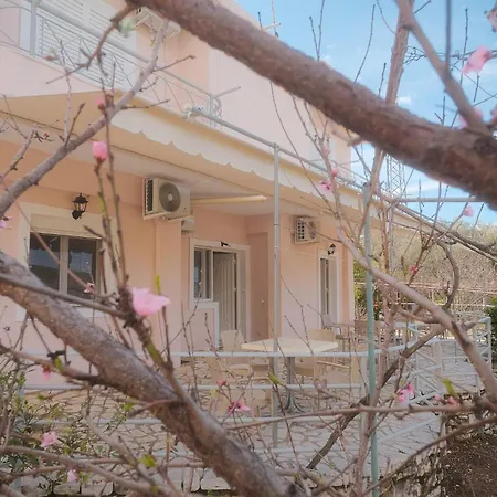 Rusha Family Apartment *