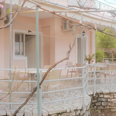 Apartment Rusha Family Qeparo