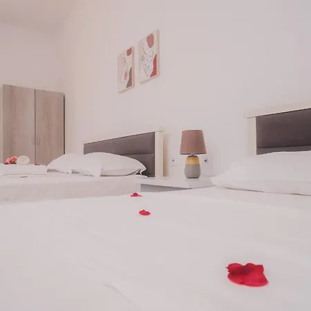 Rusha Family * Qeparo