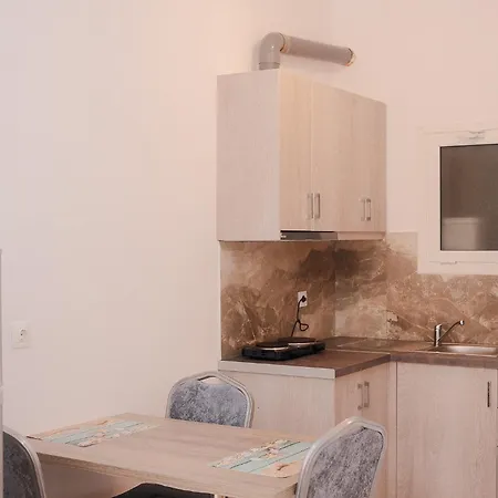 Rusha Family Apartment *