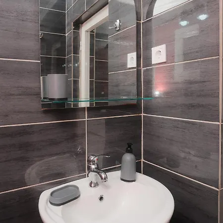 Apartment Rusha Family *